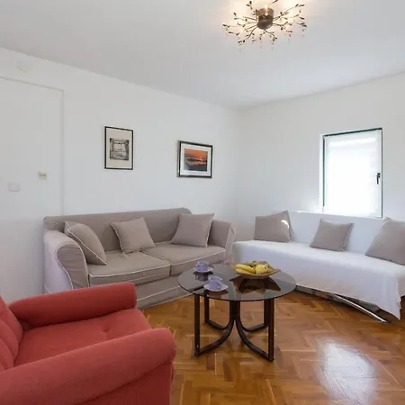 Apartment Apartman Korny Podglavica